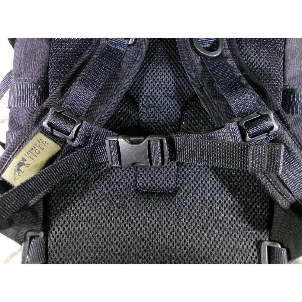 Tasmanian Tiger Essential Pack L MK II‎ Backpack Unisex 15L Black MOLLE